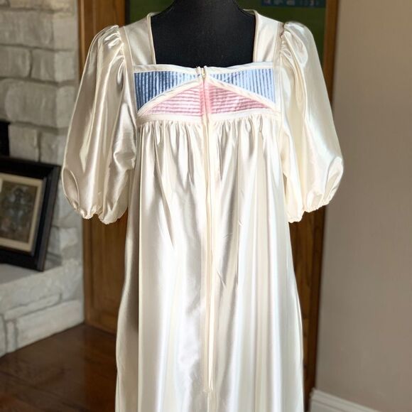 Vintage‎ Tom Bezduda Nightgown - Picture 3 of 11